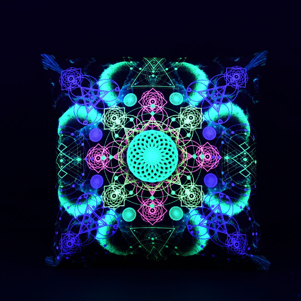D165 Vajra Blacklight Cushion Cover / Psydeco